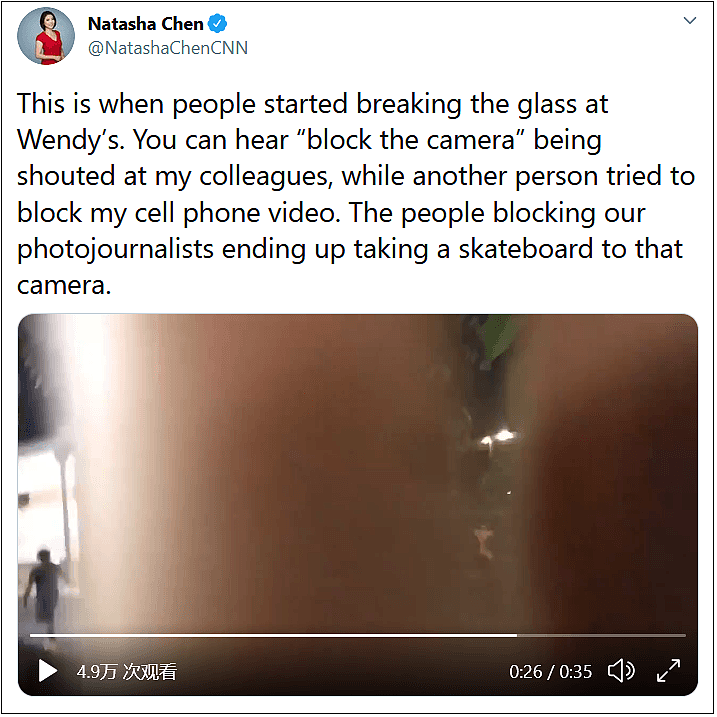 CNN记者在非裔男子被杀餐厅拍摄，遭抗议者打砸相机（视频/组图） - 3