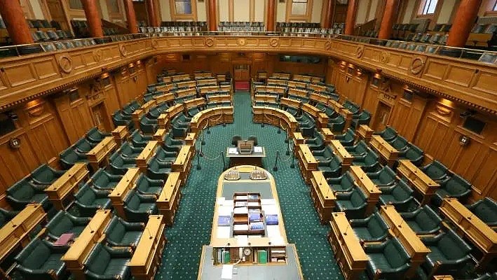 排名有变！新西兰工党公布最新排名，90后华人女孩有望进入国会，今年选战已悄悄打响…（组图） - 2
