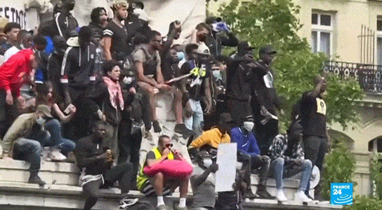 巴黎成了“黑命贵”战场，黑人叛乱者与警方发生激烈冲突…（视频/组图） - 7