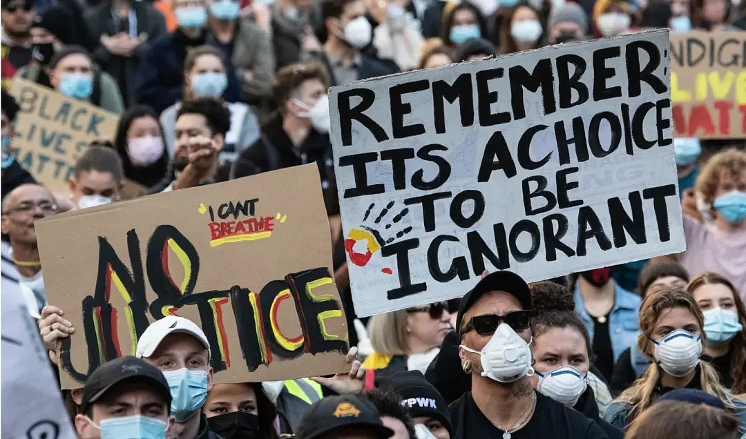 “没有给中国人的位置，滚出去！” 澳中国女留学生自曝遭种歧：老板像疯了（组图） - 1