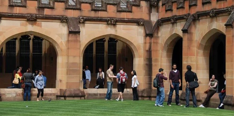 澳外长驳斥中国：散播“种族歧视”虚假新闻；ANU校长称不存在种歧，呼吁留学生返澳；堪培拉官宣接收350名留学生，最快7月下旬返澳 - 26
