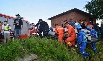 痛心！1人落水7人施救，重庆8名小学生全部溺亡，最坏的消息还是来了，这些事家长一定要上心（视频/组图） - 7