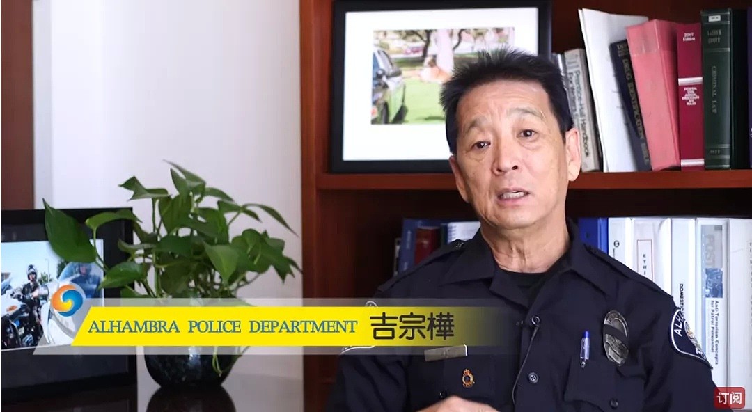 18岁少年被警察乱枪打死 暴力执法触发大游行! 遇到警察 他们选择录像保命……（组图） - 11