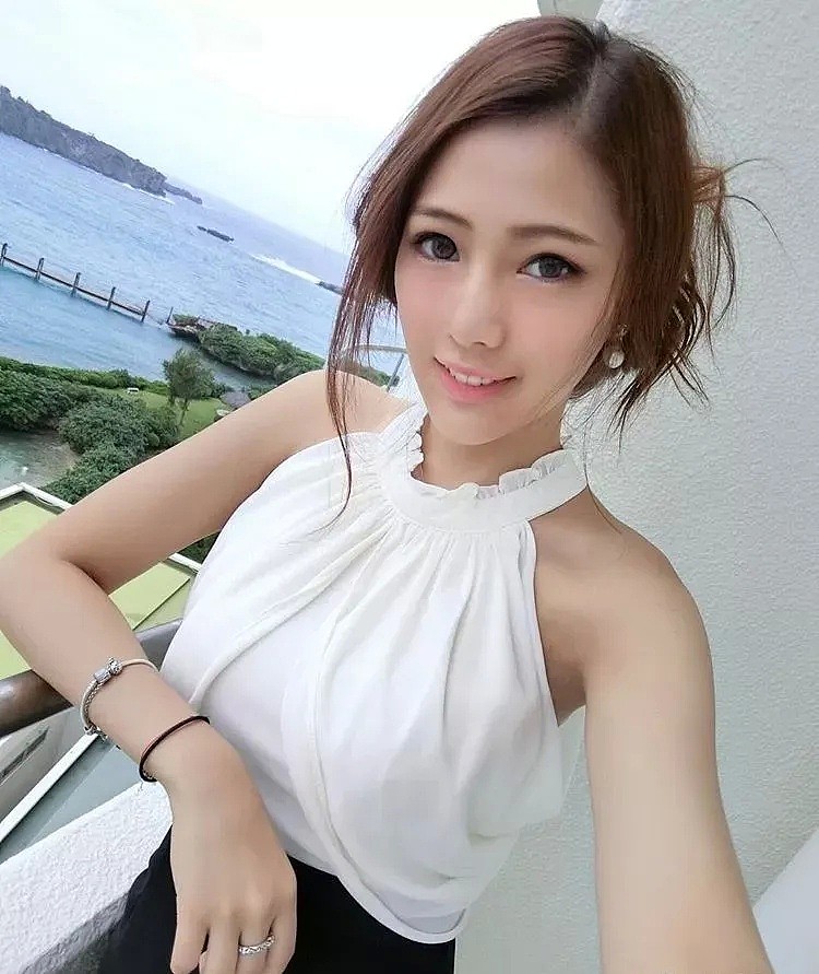 【美女】台湾性感美女模特、身材火辣女主播~~林薇多（组图） - 24