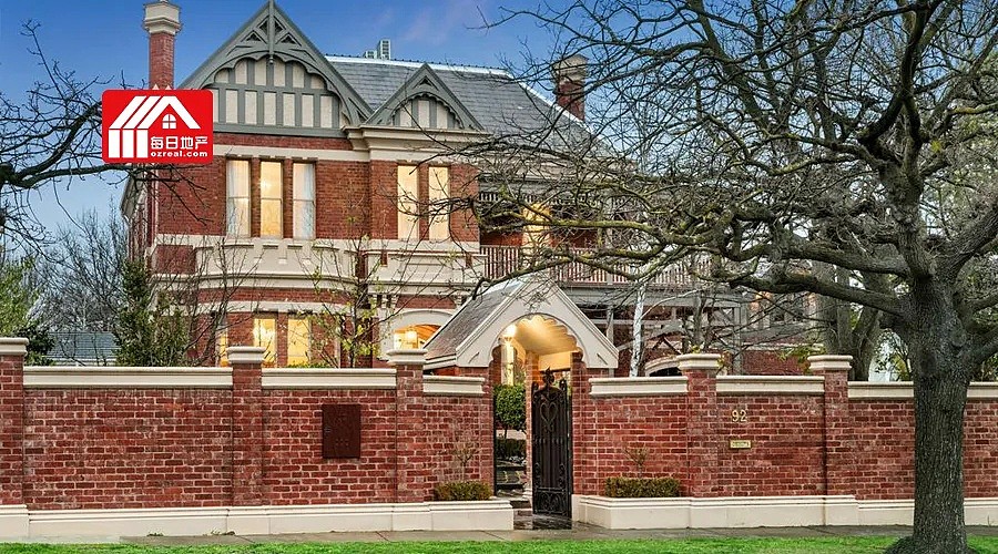 墨尔本Malvern East豪宅标价800万澳元上市，有望创造区域房价新纪录 - 1