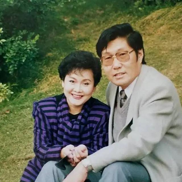 75岁李谷一：恩师弃她转娶小18岁娇妻，现任丈夫爱她到生命尽头（组图） - 8