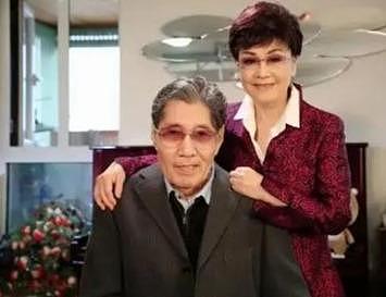 75岁李谷一：恩师弃她转娶小18岁娇妻，现任丈夫爱她到生命尽头（组图） - 17