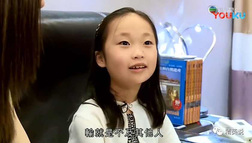在香港当小孩有多苦？香港明星体验了一天学校生活，直接被吓哭了…（组图） - 39