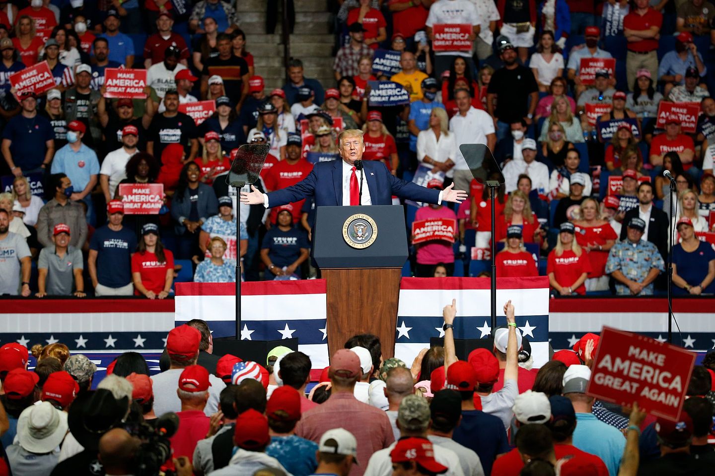 2020年6月20日，美国总统特朗普在俄克拉荷马州塔尔萨的BOK中心重启竞选集会。（AP）