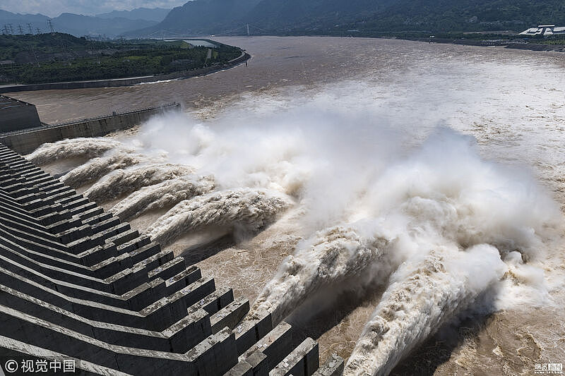 三峡今年首次泄洪 南方水灾泛滥 航拍惨烈灾情（组图） - 1