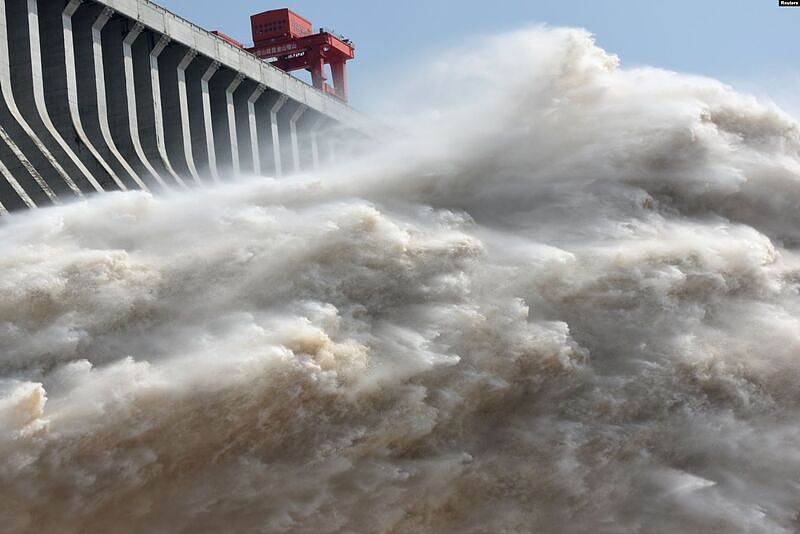 三峡今年首次泄洪 南方水灾泛滥 航拍惨烈灾情（组图） - 5