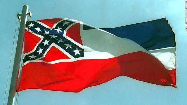 历史性的时刻，美国密西西比州通过法案将更换州旗，欢呼声一片