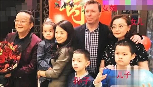 国宝级华人男明星经历三婚，痴心小20岁娇妻，供其每月上百万花销（组图） - 16