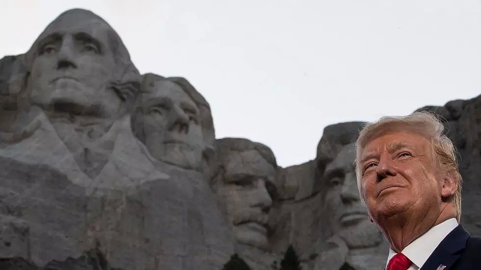 美国总统特朗普2020年7月3日在 Mount Rushmore National Memorial, 