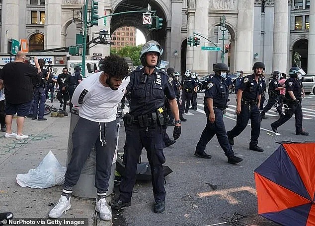 好好的一个独立日，结果美国又乱成了一锅粥...（组图） - 35