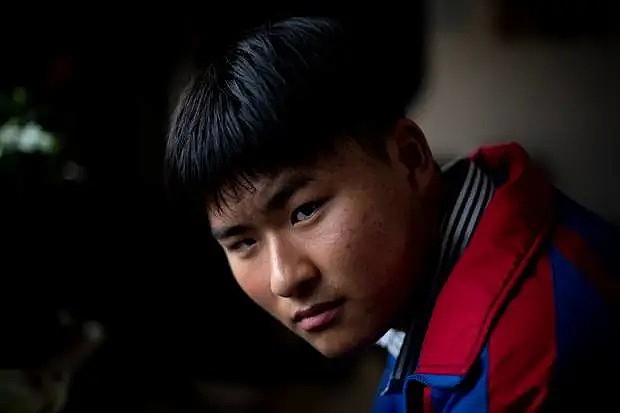17岁华人少年：”我是一个公民，现在担心被遣返”！国籍难题，困扰了多少华人家庭（组图） - 1