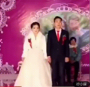 【爆笑】千万别看这些婚礼现场尴尬瞬间，笑死了哈哈哈哈哈哈（视频/组图） - 1