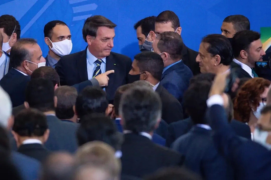 突发！巴西总统确诊，曾称新冠只是小流感，自己绝不会感染，不戴口罩到处嗨（组图） - 15