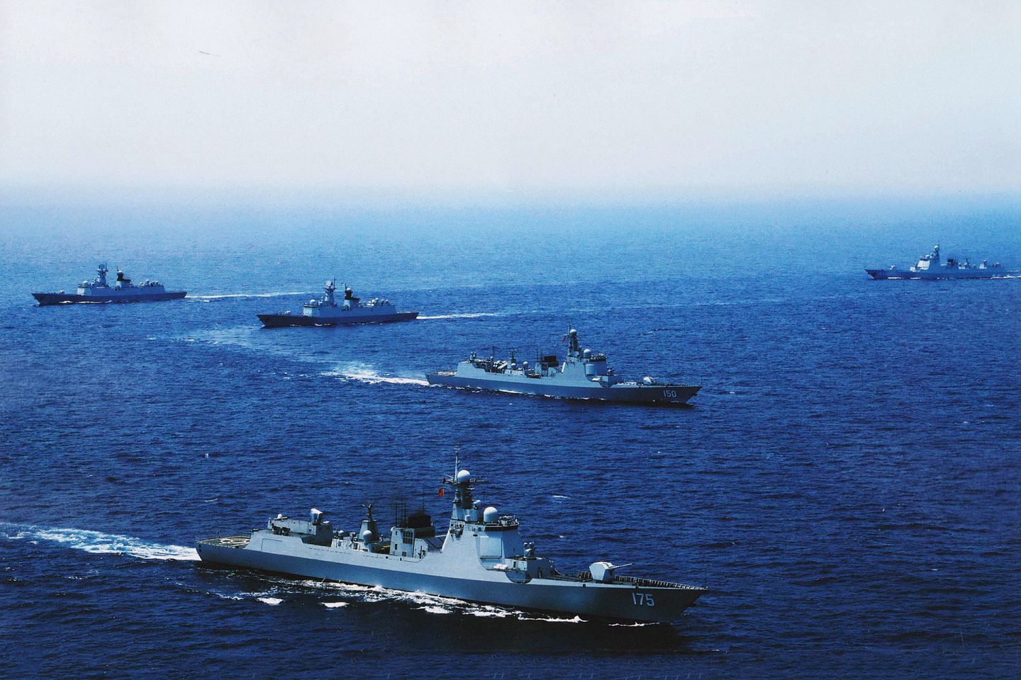 2020年7月1日至7月5日，中国海军在南海举行军事演习。（鼎盛军事）