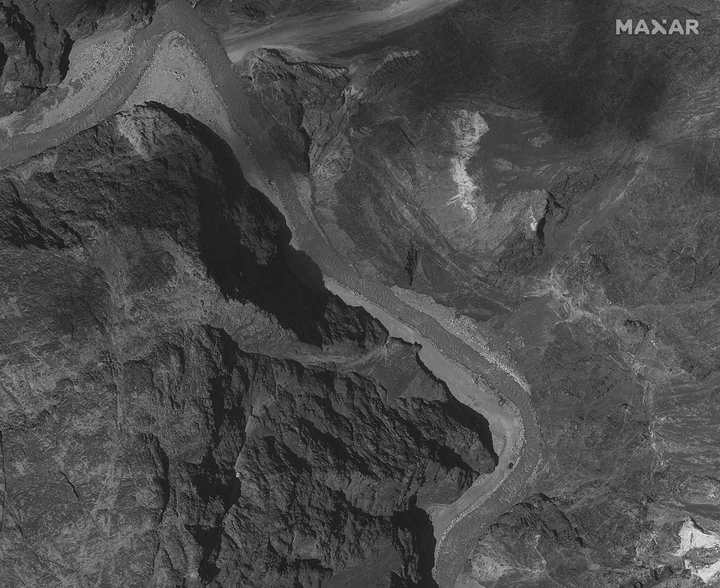 2020年7月6日，美国卫星制造公司Maxar 提供的卫星图像显示了中印边界加勒万河谷附近的区域。（AP）