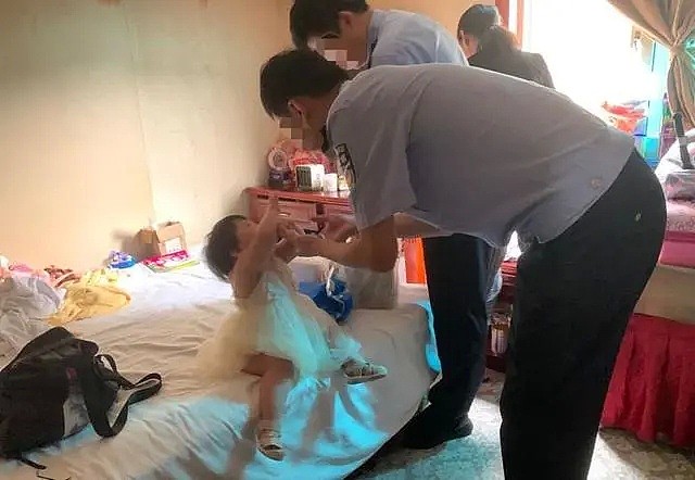 中国51岁女毒贩找了小18岁的男友还生了女儿！母女分离这一刻，她哭诉：这是我造的孽（组图） - 4