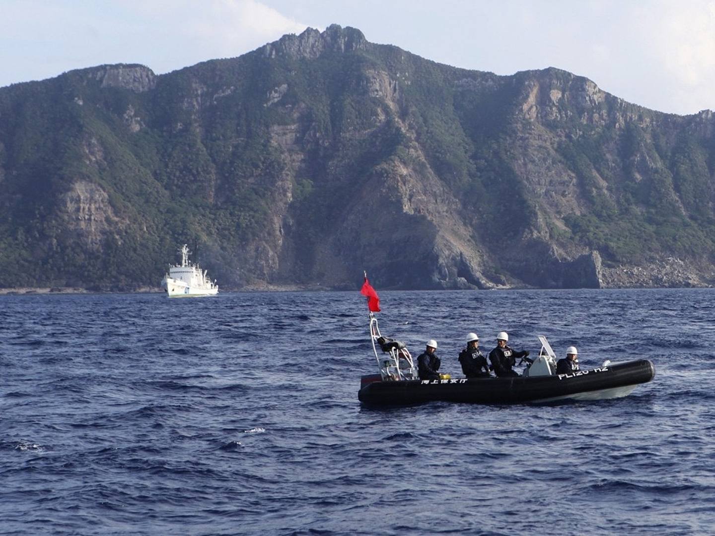 2012年，日本将钓鱼岛（日本称尖阁诸岛）国有化后，与中国关系恶化。（Reuters）