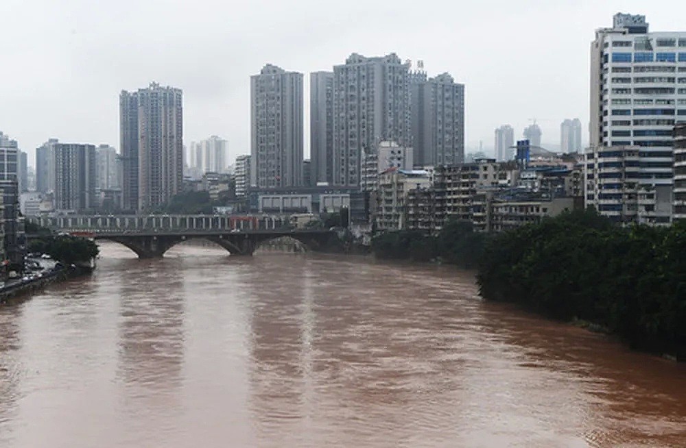 中国南方洪涝已造成3385万人次受灾，141人死亡失踪！江西数条河流水位超98年、超历史（组图） - 2