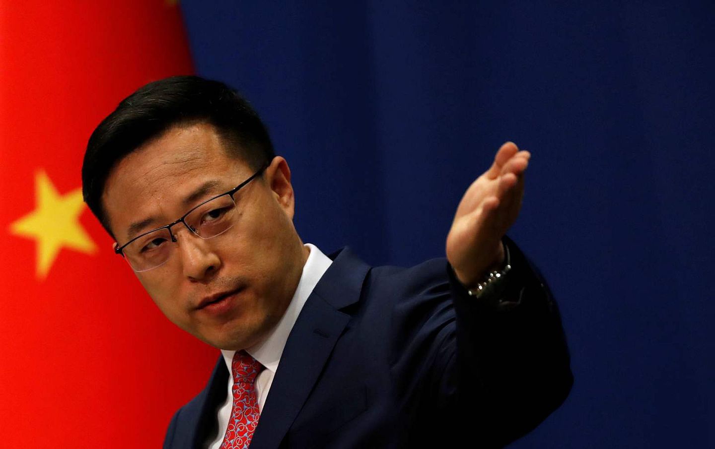 中国外交部发言人赵立坚2020年4月8日出席记者会。（Reuters）