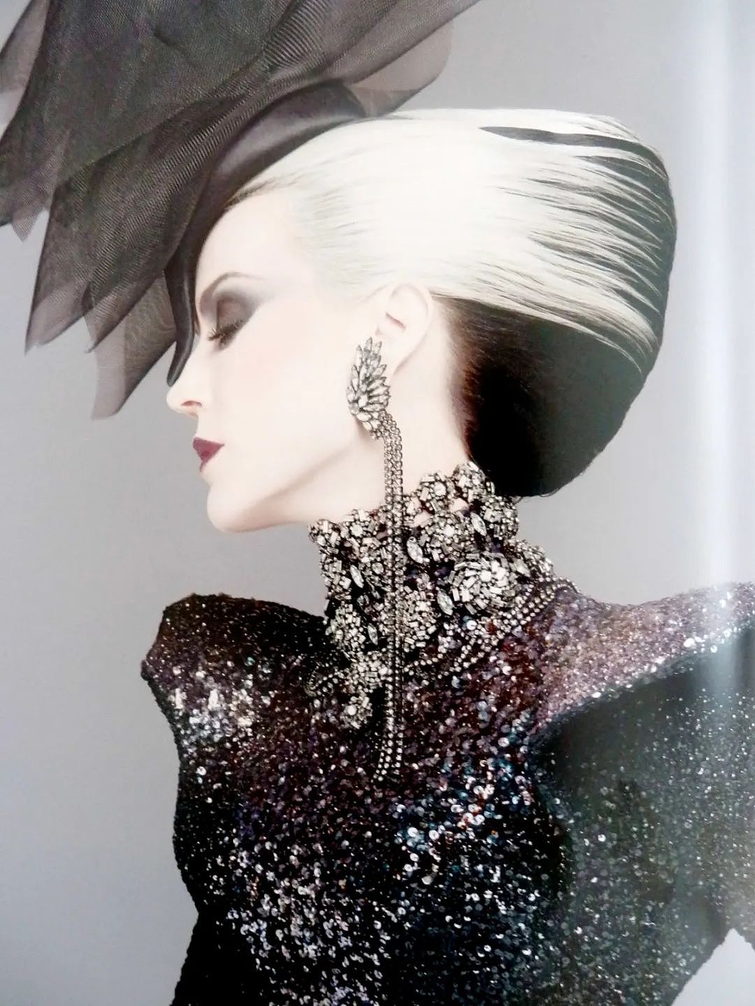 【美女】麦昆设计的终极收藏家！Gaga花75万找她买裙子，贝嫂最想赢的女人！（组图） - 41