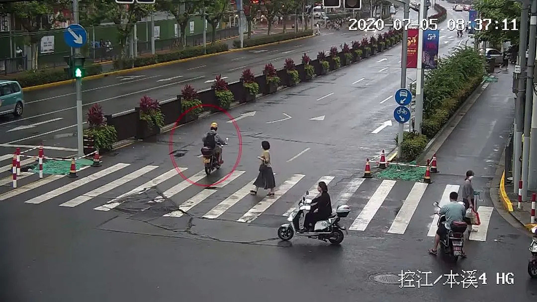 看呆交警！上海一驾驶员干这事，单日被扣63分，罚7900元（视频/组图） - 2