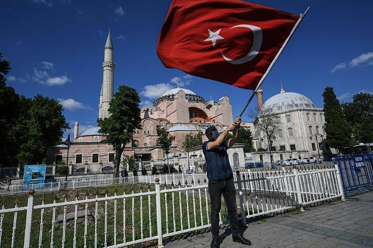 土耳其将圣索菲亚大教堂改为清真寺 震动欧美俄（图） - 3
