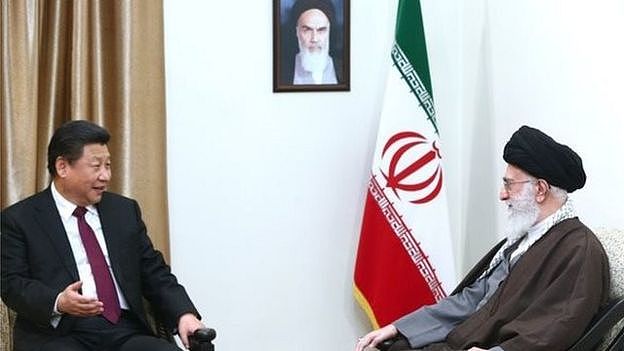 中国国家主席习近平与伊朗最高领袖哈梅内伊。