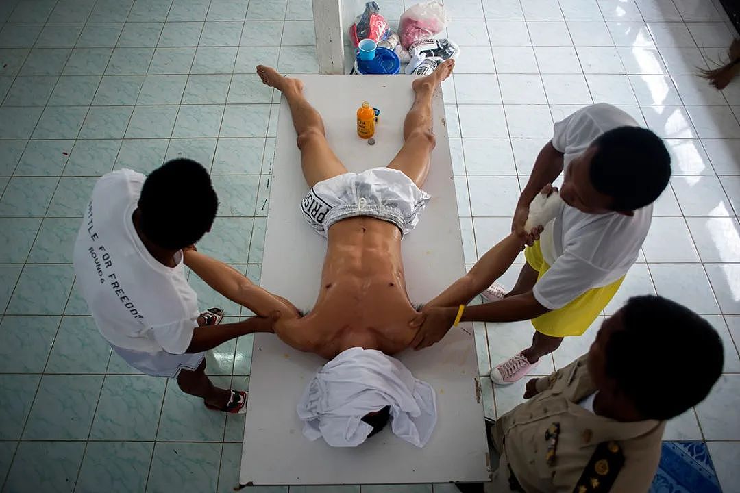 为自由而战！在泰国监狱里，囚犯靠痛扁老外获减刑（组图） - 20