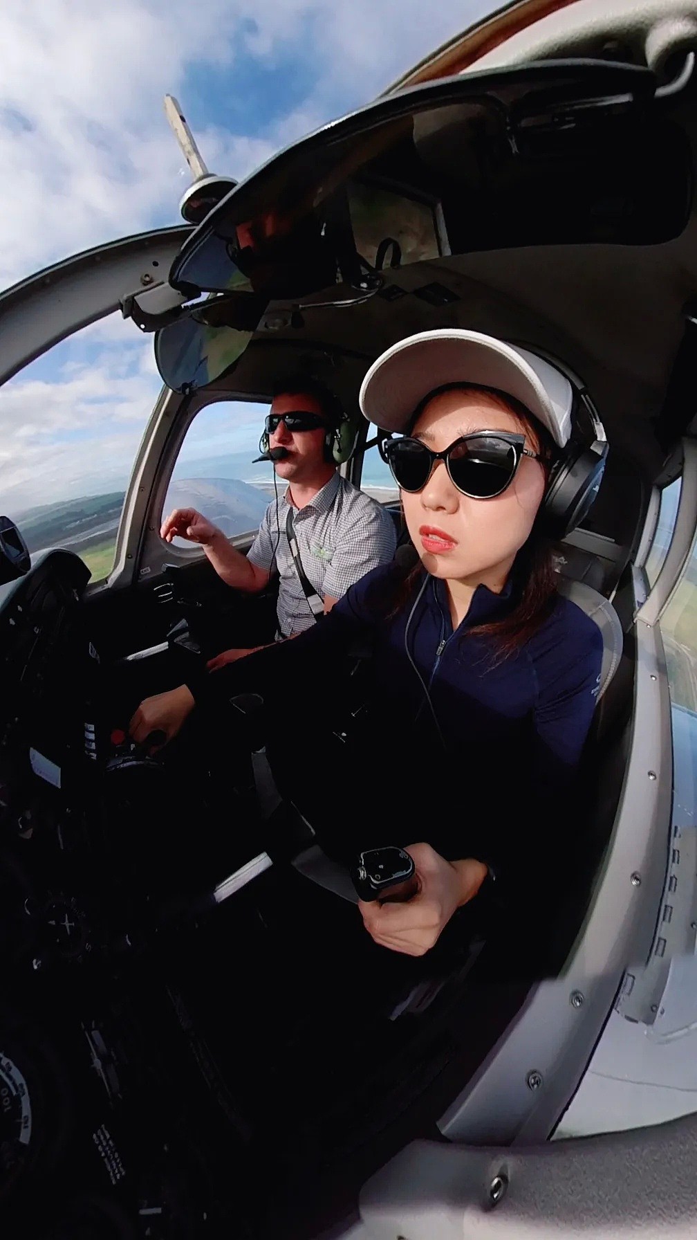 “失业后，我在新西兰学会了开飞机” ！华人小姐姐9个月拿到飞行驾照，帅爆了（组图） - 30