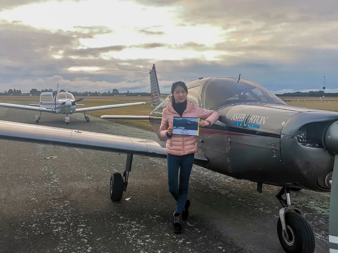“失业后，我在新西兰学会了开飞机” ！华人小姐姐9个月拿到飞行驾照，帅爆了（组图） - 31