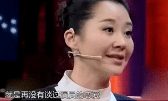 许晴不生育保年轻无人敢娶？前凸后翘身材火辣，51岁动作嗲作似少女（组图） - 13