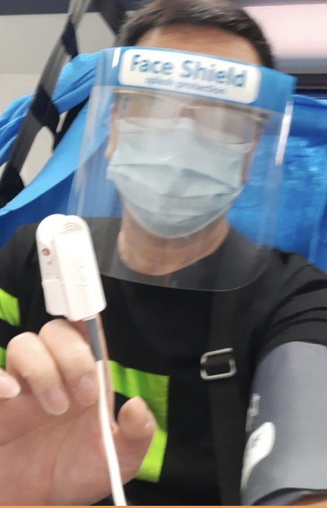 TVB老戏骨有新冠肺炎症状，戴面罩及心跳检测仪，由救护车抢救送院现场曝光（组图） - 10