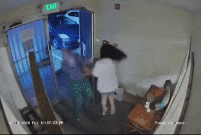 惨剧！一群华人和入室歹徒激烈枪战，33岁华女中弹身亡，视频录下全过程（视频/组图） - 6