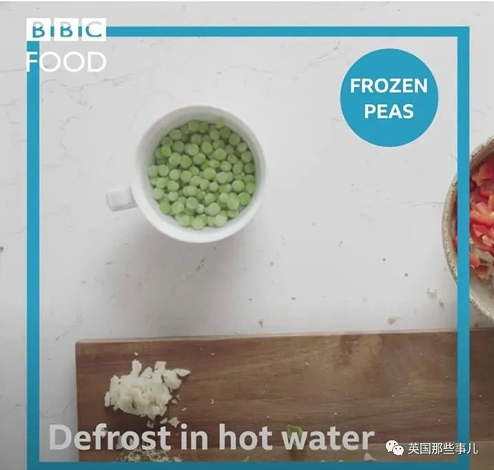 BBC美食节目教做蛋炒饭：米饭煮成粥，滤干过冷水，看呆亚洲人（视频/组图） - 22