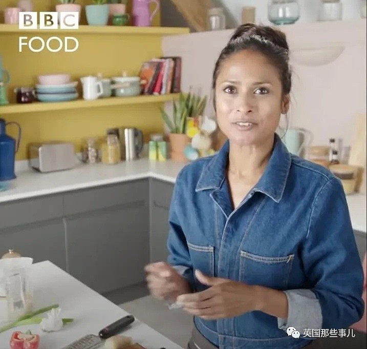 BBC美食节目教做蛋炒饭：米饭煮成粥，滤干过冷水，看呆亚洲人（视频/组图） - 28