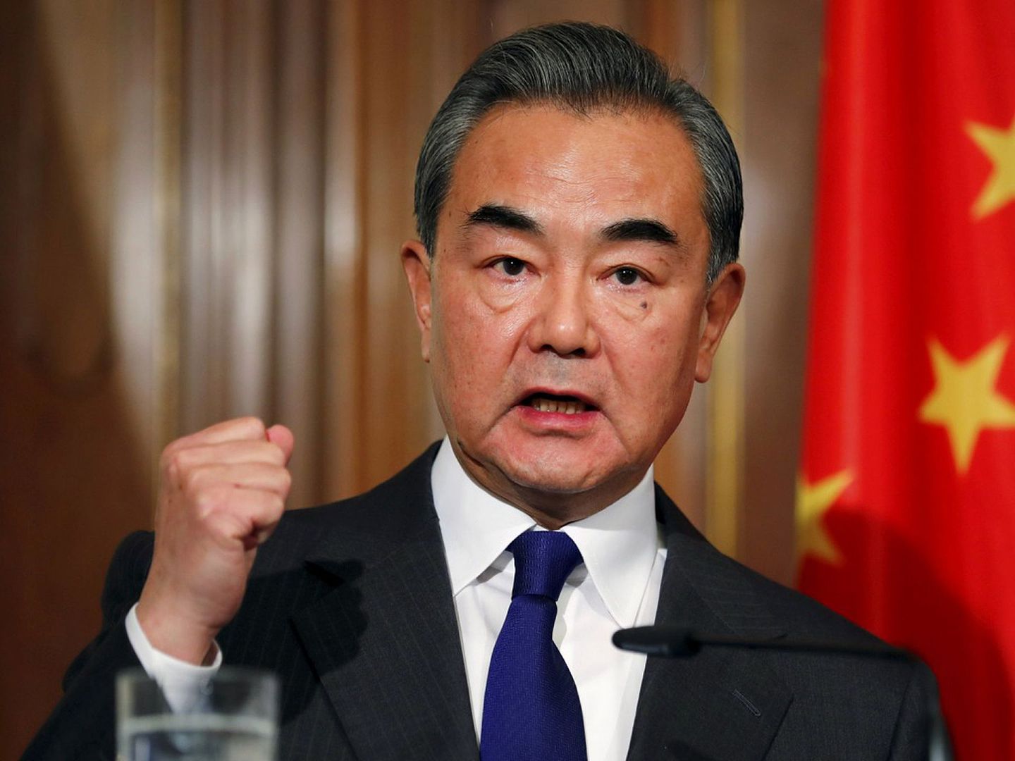 中国外长王毅近期对中美关系频繁发声，反对冷战思维。（Reuters）