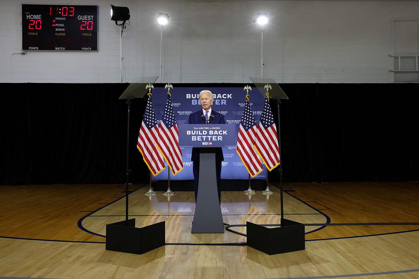 拜登7月28日在特拉华州（Delaware）的一场记者会上被问到何时公布副总统候选人时回应说，会在8月的第一周宣布。（Reuters）