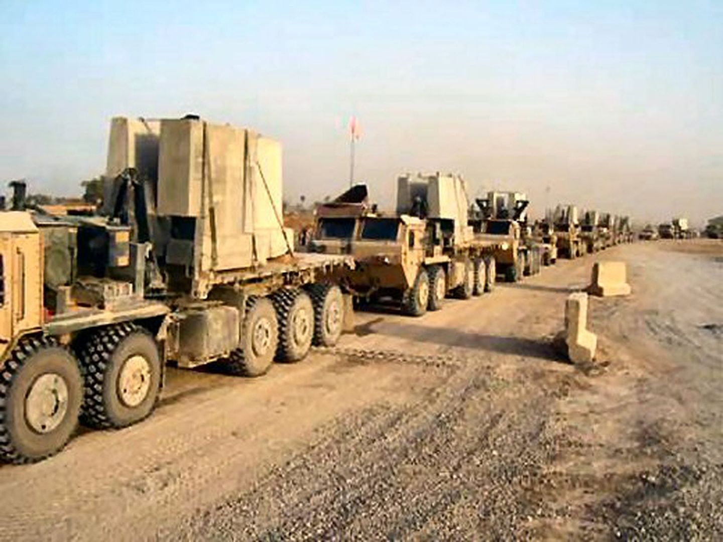 台军认为，解放军目前尚不具备类似美军在2003年入侵伊拉克作战时的强悍后勤补保能量，战略投射力不足以同时支撑2个以上战场。（U.S.Army）