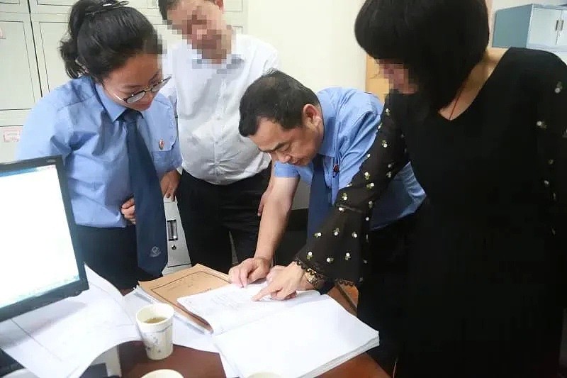 8年竟无人察觉！中国一女公务员出狱后贪了10套房，作案过程匪夷所思…（组图） - 3