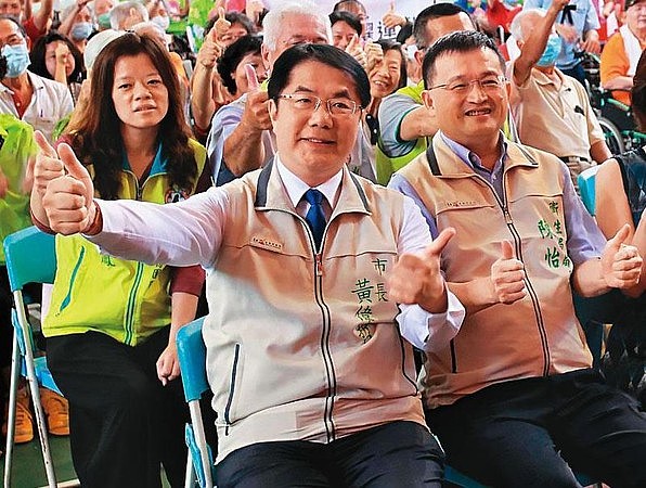 陈怡担任台南市卫生局长3年多，是市长黄伟哲的爱将。（翻摄台南健康报马仔脸书）