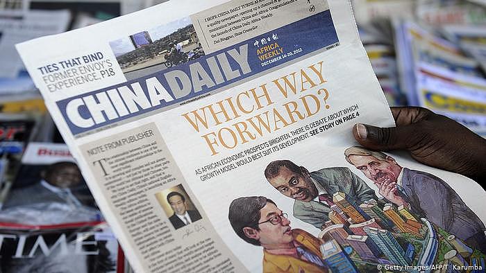 China Daily Zeitung Afrika Ausgabe (Getty Images/AFP/T. Karumba)