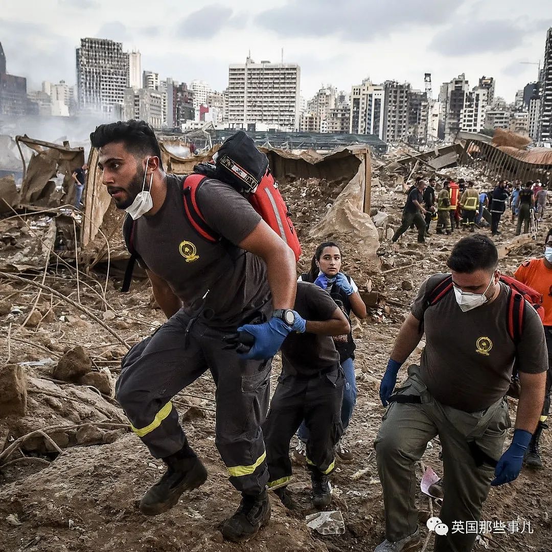 黎巴嫩大爆炸更多骇人细节浮现：第一批10个消防员，只剩一具全尸（组图） - 31