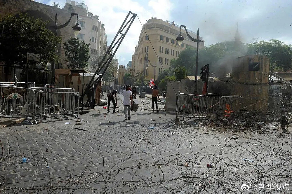 数百人伤亡，场面极其混乱！黎巴嫩爆发大规模示威（组图） - 4