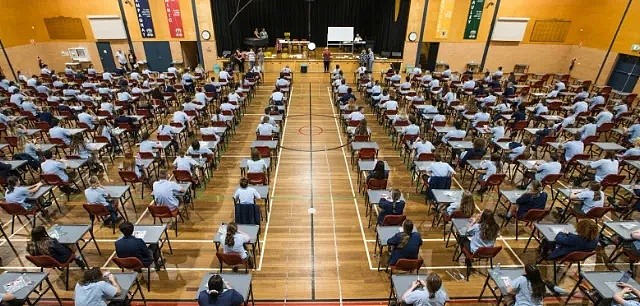 澳洲学生们或因新冠疑似症状而被要求放弃高考！苦读13年的考生们傻眼了…（组图） - 3