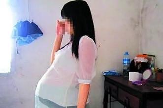 女子临产了还不确定自己怀孕，拒绝说出孩子父亲，医生：不到20岁体重200斤，情况很危险